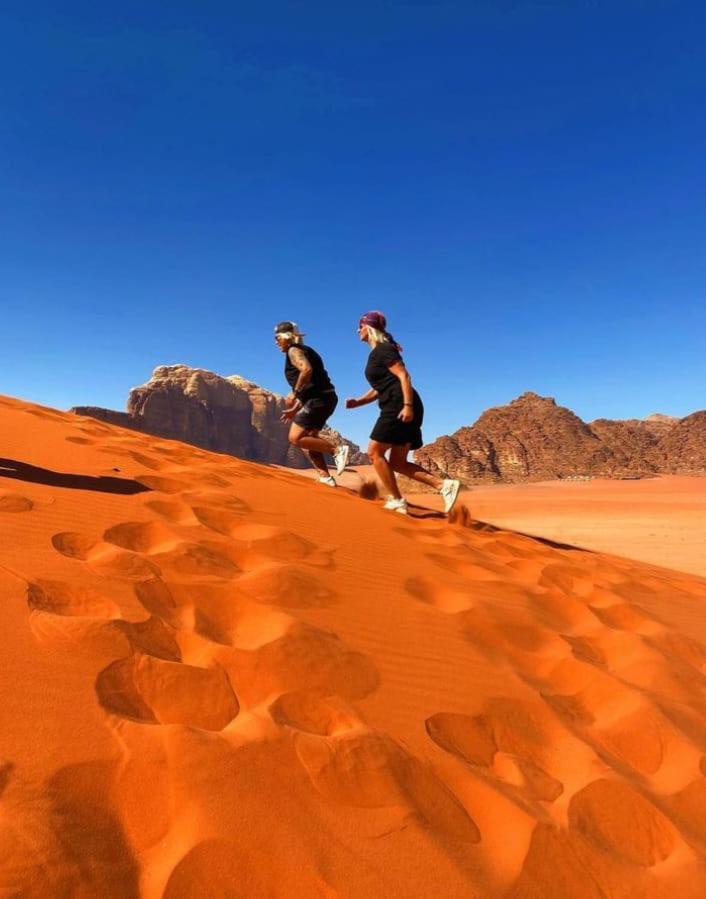 Moon City With Jeep Trips Wadi Rum Eksteriør bilde