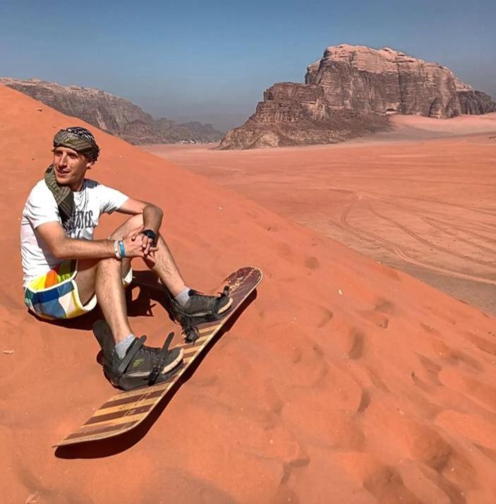 Moon City With Jeep Trips Wadi Rum Eksteriør bilde