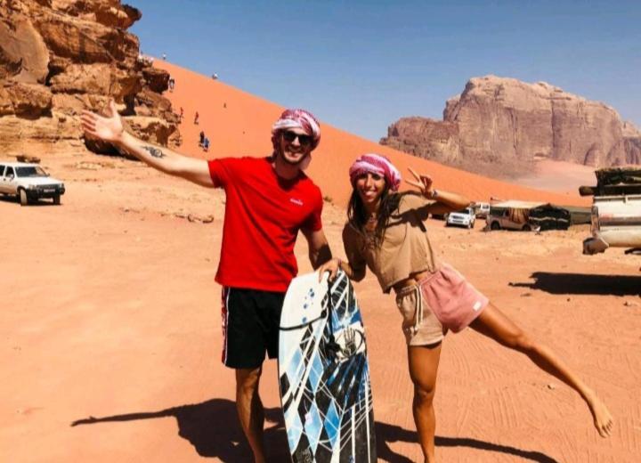 Moon City With Jeep Trips Wadi Rum Eksteriør bilde