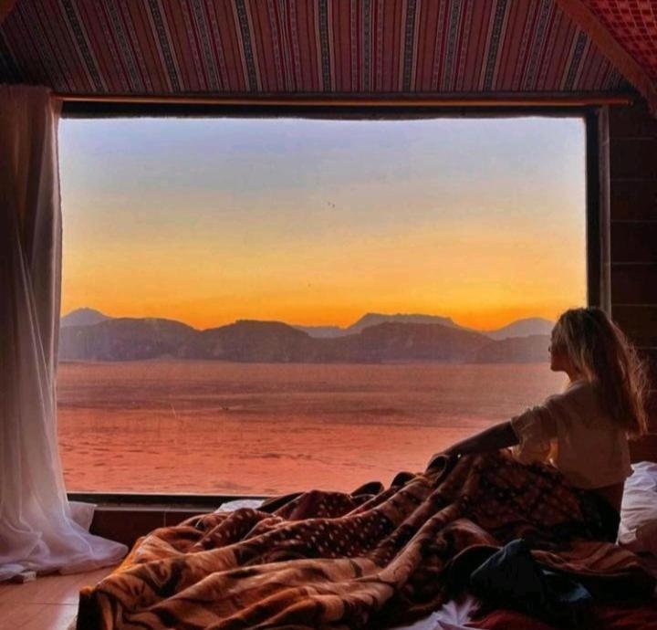 Moon City With Jeep Trips Wadi Rum Eksteriør bilde