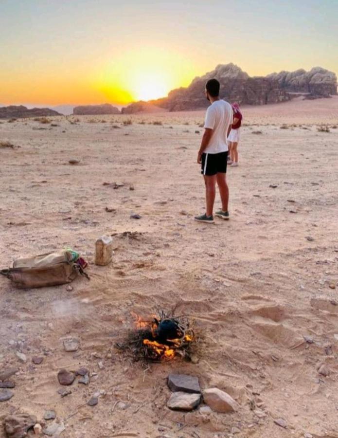 Moon City With Jeep Trips Wadi Rum Eksteriør bilde