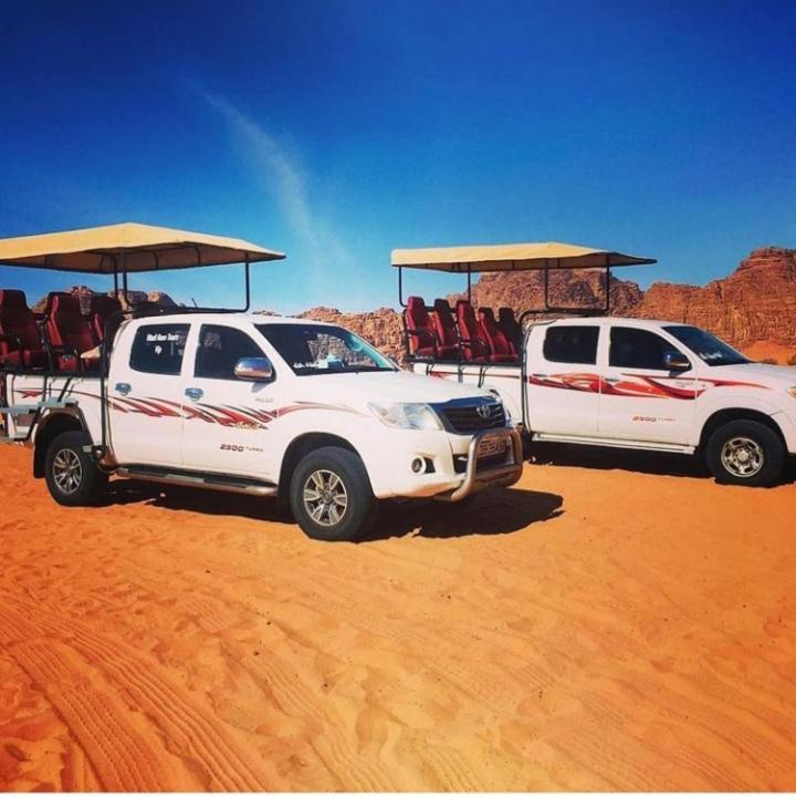 Moon City With Jeep Trips Wadi Rum Eksteriør bilde